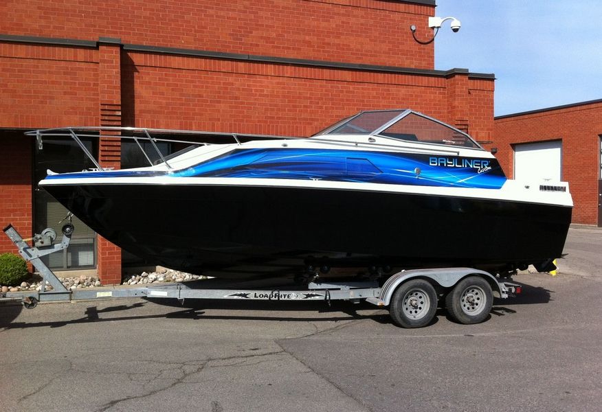 Vinyl Boat Wraps